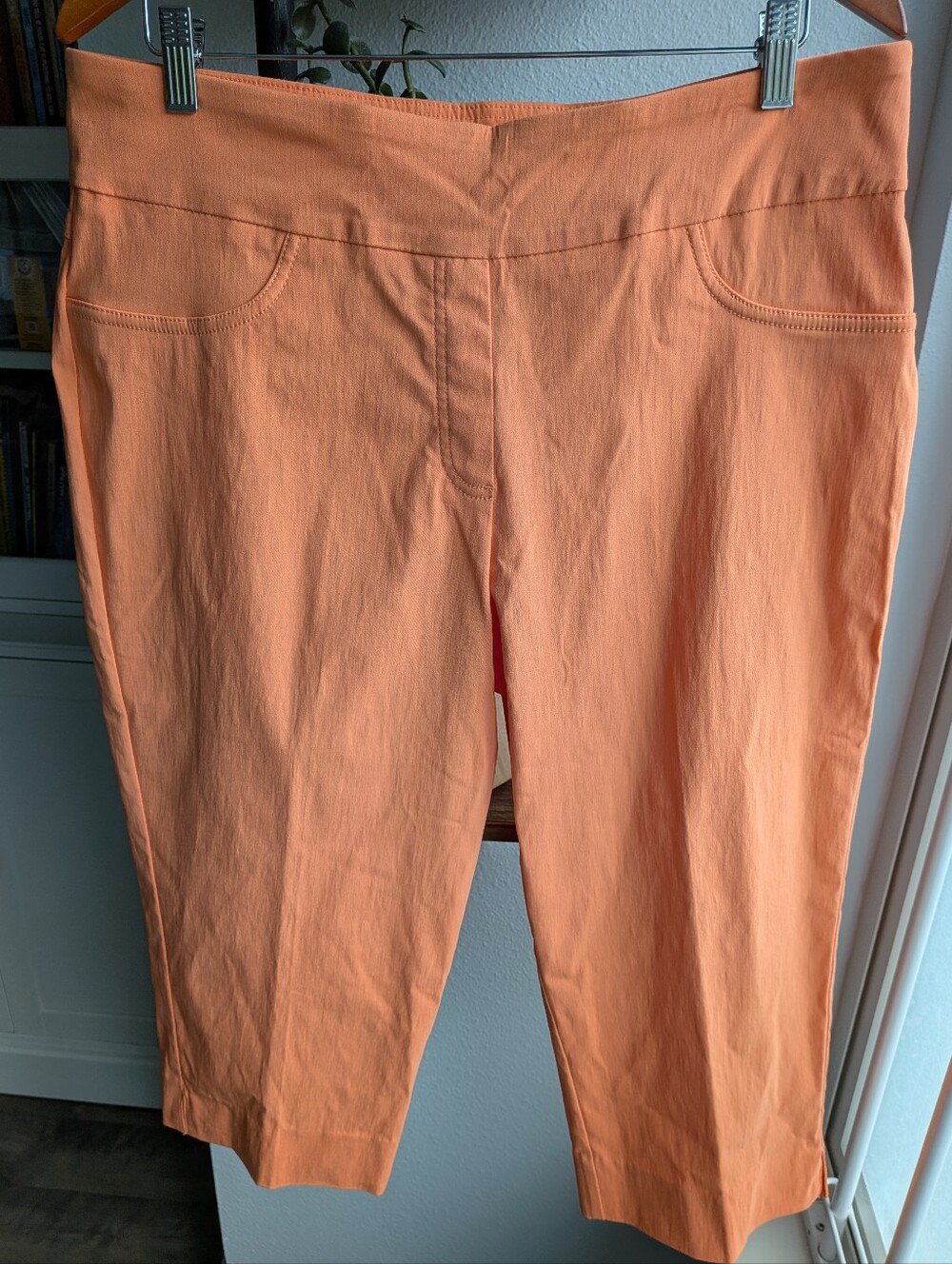 NWT Ruby Rd. Slimming Contour Waistband Capri Pants - Melon Orange Size 16